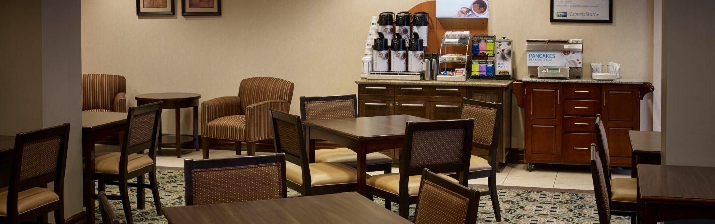 Holiday Inn Express & Suites Huntsville By Ihg Exterior foto