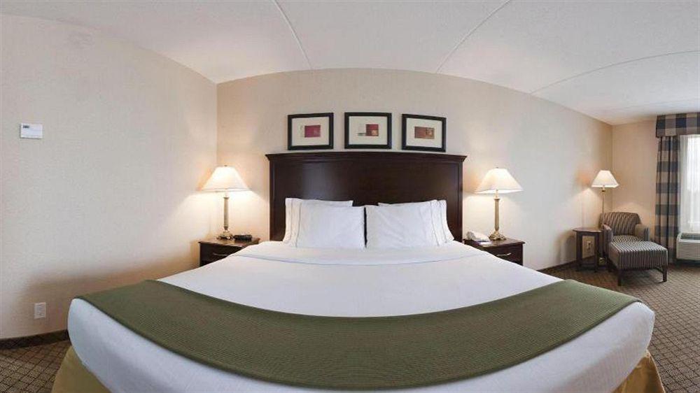 Holiday Inn Express & Suites Huntsville By Ihg Exterior foto